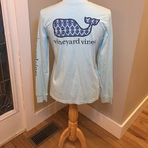 Vineyard & Vine Light blue long sleeve shirt NWT